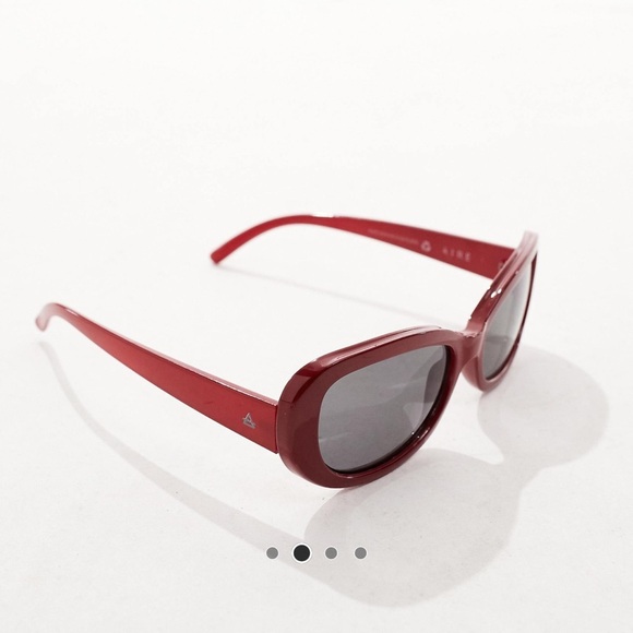 AIRE SUNNIES: Chunky Red Sunglasses - Picture 2 of 7